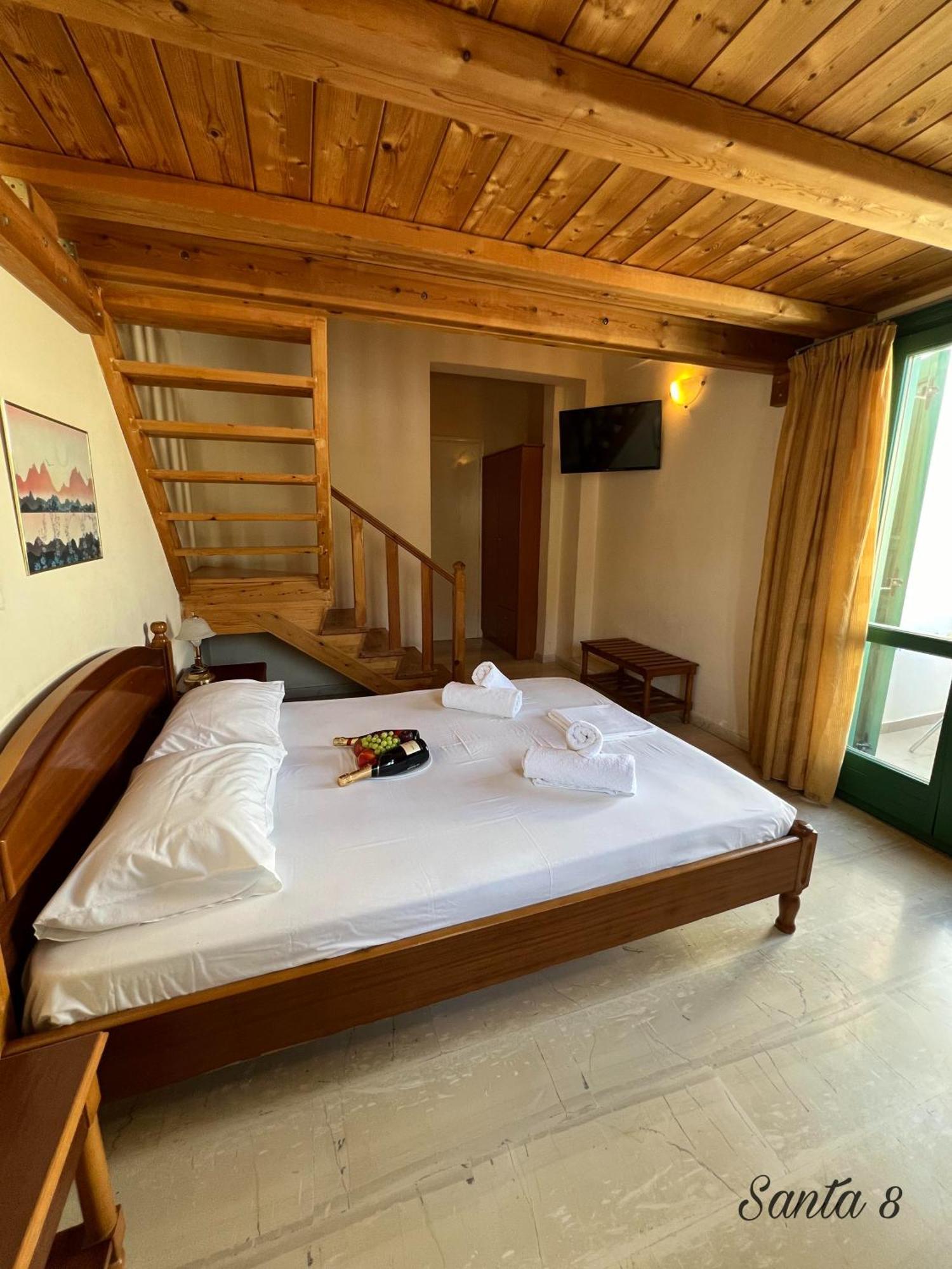 Santa Magia Hotel Kamári Buitenkant foto